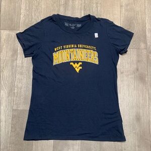 Womens NWOT The Victory West Virginia Mountaineerc University‎ Crewneck T-Shirt